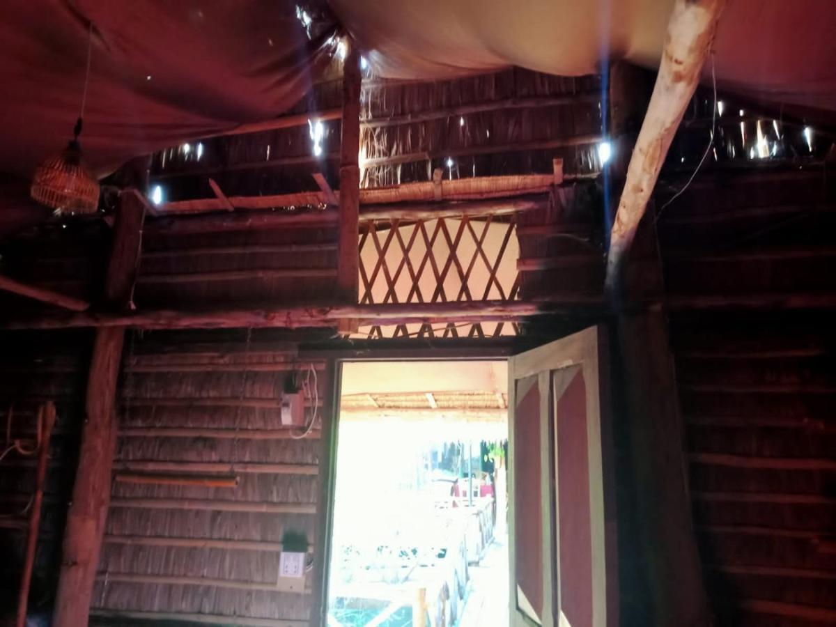 About Sarin Homestay Battambang Buitenkant foto